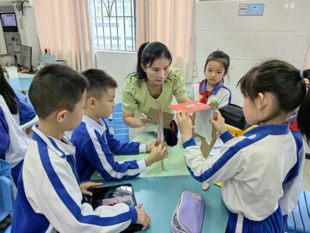 教研深耕展风采，AI赋能向新质 ——罗湖区中小学“百人听千课”教研活动走进向西小学