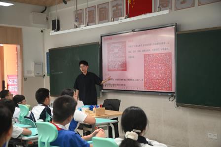 新质奋楫领航向，擘画精研新课堂  —— “百人听千课” 活动深度赋能桂园中学教育改革