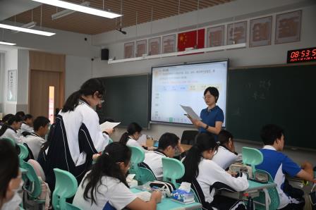新质奋楫领航向，擘画精研新课堂  —— “百人听千课” 活动深度赋能桂园中学教育改革