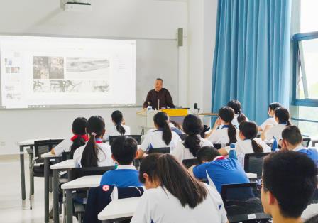 叩响未来之门 ：深北莫附属布心中学学子大学研学行