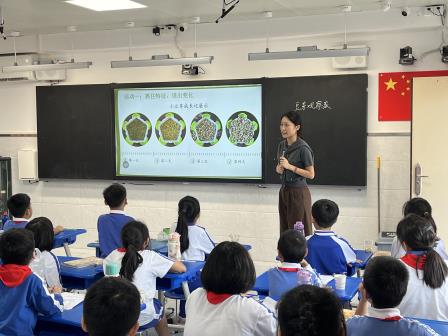 AI赋能添活力，教研引领向新质 ——罗湖区教科院“百人听千课”活动走进梧桐小学