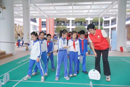 “盒”你一起，换享美好！——深圳市仙桐实验小学开展校园奶盒回收换享活动