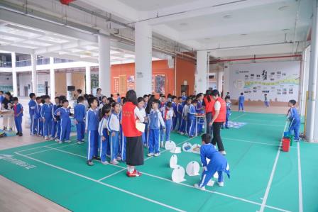 “盒”你一起，换享美好！——深圳市仙桐实验小学开展校园奶盒回收换享活动