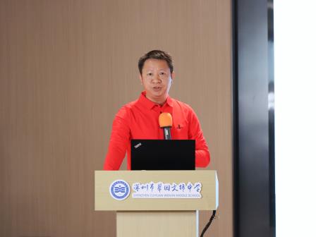 文韬武略备中考，锦心绣笔赢未来——翠园文锦中学召开2025-2026学年度初三教育教学工作会议