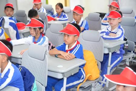 体育运动乐趣多，赋能双减促成长——深圳市罗湖区湖贝小学开展1-3年级2025年秋季社会实践活动