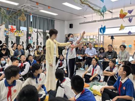 水墨流韵・羽舞翩跹，AI 赋能美术新质课堂 ——红桂中学潘星宇老师执教罗湖区新质课堂研讨课