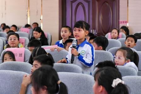 图书馆里的奇妙旅行——深圳市景贝小学举办首期“真人图书馆”活动