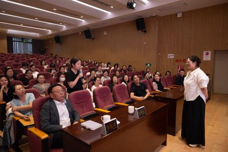 解锁AIGC，赋能新质课堂 ——深圳市翠北教育集团教师AI应用能力提升培训