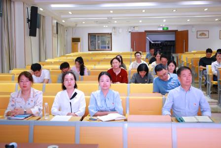 罗湖实验学校第二党支部开展弘扬罗湖先锋精神学习活动