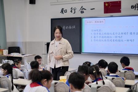 AI激趣启童智，视导赋能向未来——深圳市罗湖区梅园实验学校小学部“百人听千课”教学视导活动纪实