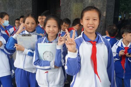 光华流转，匠心传承 ——罗湖小学五年级开展珠宝博物馆校外研学活动