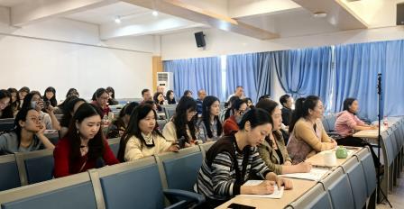 教研定向双驱动，共探教育发展新路径 ——靖轩小学与怀集县幸福街道中心小学开展联合教研活动