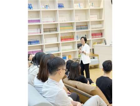 深北莫附属布心中学“致美家长学校”第十六期活动成功举办