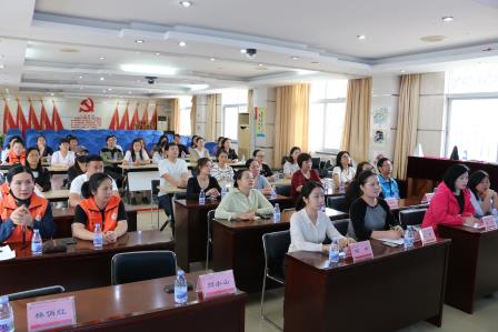 深圳市笋岗小学 “故事爸妈进校园” 培训会圆满落幕，家校共育力量再升级