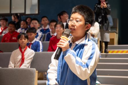 书香润童心 演讲展风采 ——深圳市翠竹教育集团2025“悦”读争霸赛之 “我最喜爱的课外书”演讲比赛