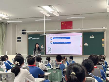 双课匠心探新路 新质课堂谱新篇 ——翠竹外国语实验学校英语科组迎来罗湖区“百人听千课”视导活动