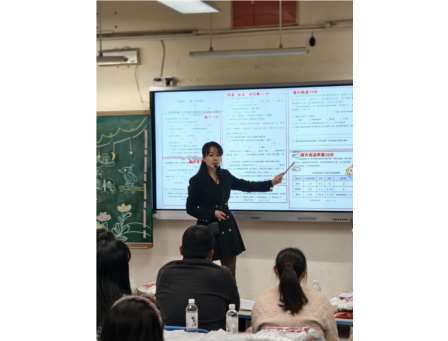 聚焦智能时代，共育未来新人 ——滨河小学举办2025-2026学年度第一学期学生家长会