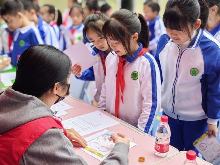 趣味闯关享阅读 书香浸润童年时——景园实验小学第九届读书月游园活动圆满举行