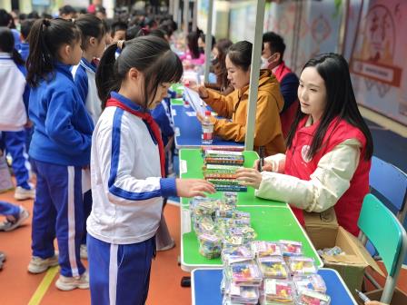 趣味闯关享阅读 书香浸润童年时——景园实验小学第九届读书月游园活动圆满举行
