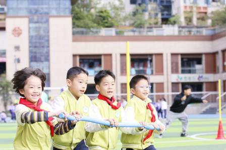 燃动小我 全运向新 —— 翠园东晓创新学校小学部举办第四届体艺节