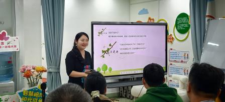 卷什么，不如卷亲子关系：深圳市洪湖小学“知子花开”家庭教育沙龙启动啦！