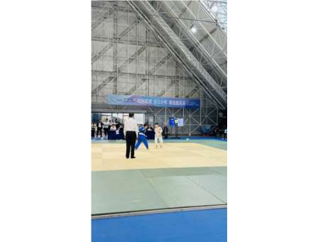 向西小学柔道小将市锦赛勇夺三金 彰显“以体育人”卓越成果