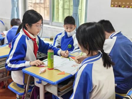 从文化溯源到素养提升：景园实验小学用七巧板解锁小学数学跨学科新样态