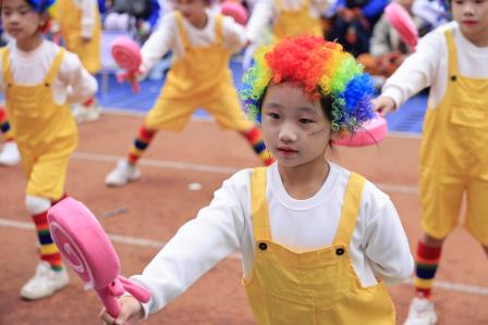 以汗水为墨，书写运动热爱 ——华丽小学第二十一届体育文化节精彩绽放