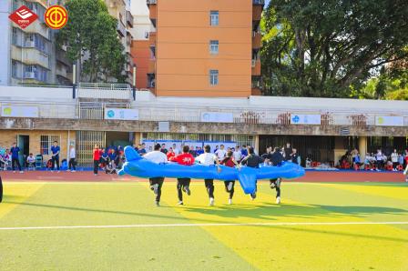 燃情赛场 乐趣飞扬——人民小学教师团队在区教职工趣味运动比赛中荣获团体总分一等奖