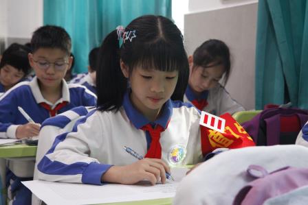 书香润笔端，童心绘华章 ——深圳市东昌小学阅读节之现场作文比赛
