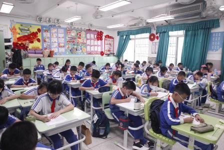 书香润笔端，童心绘华章 ——深圳市东昌小学阅读节之现场作文比赛