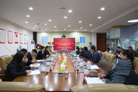 天津市滨海新区泰达中小学参访团到访螺岭外国语实验学校交流研讨