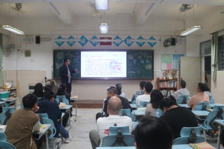 家校同心育新苗 专家引领促成长——人民小学召开2025-2026学年第一学期家长会 