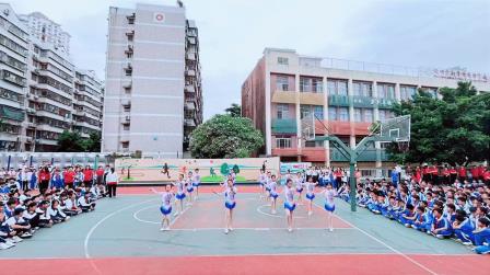 智启思维  贯通学科  深耘书香 —— 新华外国语学校举行第六届读书节开幕式活动