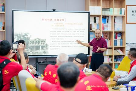 赤子归梓里 共话靖轩情 ——靖轩小学成功举办校友侨胞返校交流活动