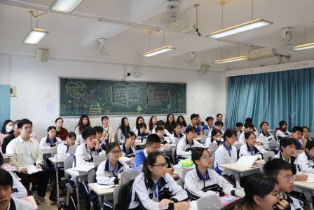 名师引领明方向，聚焦实效促成长——大望学校举行初中数学新质课堂研讨活动