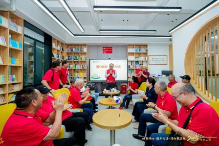 赤子归梓里 共话靖轩情 ——靖轩小学成功举办校友侨胞返校交流活动