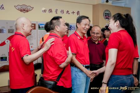 赤子归梓里 共话靖轩情 ——靖轩小学成功举办校友侨胞返校交流活动