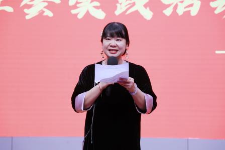 童心敬老 爱在重阳——深圳市仙桐实验小学举行重阳节主题升旗仪式