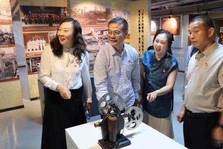 踏寻红色足迹 铸牢育人使命 ——深圳市泰宁小学党支部开展“行走的思政课”主题党日活动