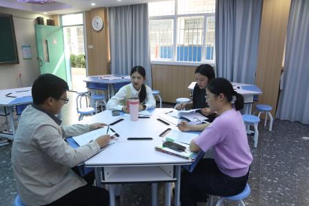 AI伴学进课堂，教研赋能促成长——罗湖区教科院“百人听千课”活动走进新秀小学