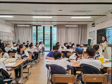 百人听千课汲取智慧，新质伴AI点亮未来——罗湖区教科院到罗湖未来学校初中部开展“百人听千课”行动