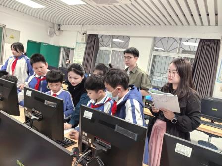 AI赋能启新思，专家引领研实效——罗湖区教科院“百人听千课”活动走进怡景小学