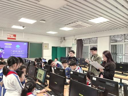 AI赋能启新思，专家引领研实效——罗湖区教科院“百人听千课”活动走进怡景小学