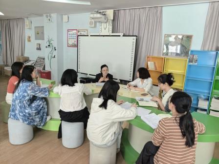 AI赋能启新思，专家引领研实效——罗湖区教科院“百人听千课”活动走进怡景小学