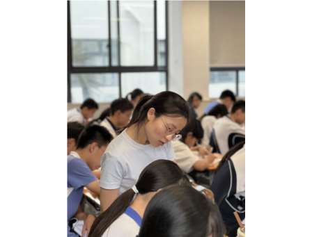 聚焦新质课堂建设，共探教育发展新路径——翠园文锦中学迎罗湖区教科院“百人听千课”视导活动