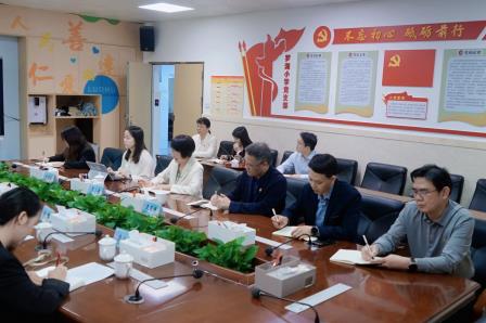 以美育人，浸润童心 ——罗湖区首届 “我爱我班” 最美班级文化建设指导组走进罗湖小学