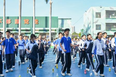凝心聚力赴中考，励学笃行启新程——翠园文锦中学初三年级开展励志成长社会实践活动