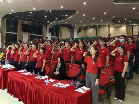 南方科技大学附属罗湖中学成功举办 “浴火·新生”新老初三交流会