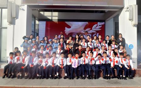 铭记苦难历史，汲取前行力量 ——深圳市翠北实验小学举行“国家公祭日”主题升旗仪式（第15周）